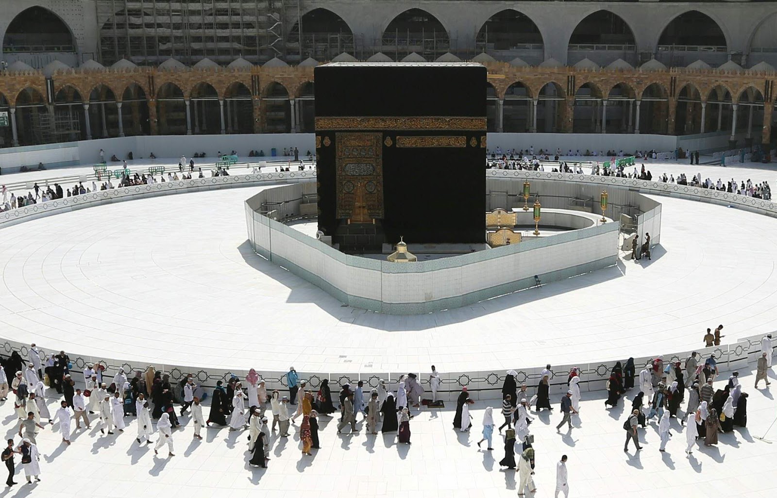 намаз в масджид аль харам. хадж мекка мина. прямой эфир мекка кааба.