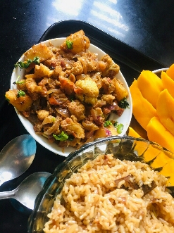 phool-ghobhi-aloo-ki-sabzi-recipe-in-hindi