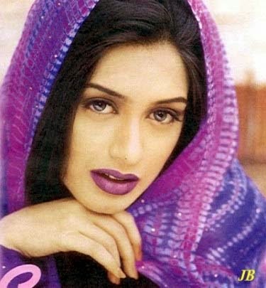 Daily Unique Wallpapers: pak model IMAN photos HD