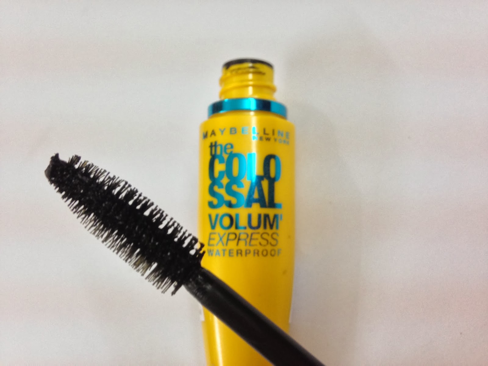Maybelline The Colossal Volum' Express (Waterproof) Mascara Review