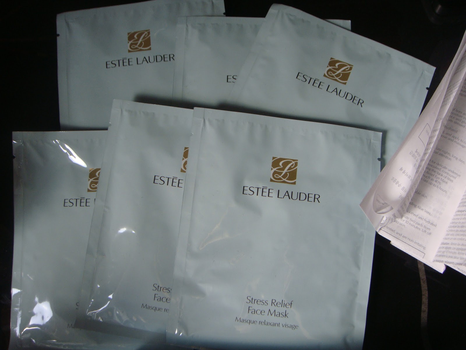 Download Dream And Love Estee Lauder Stress Relief Face Mask Product Review PSD Mockup Templates