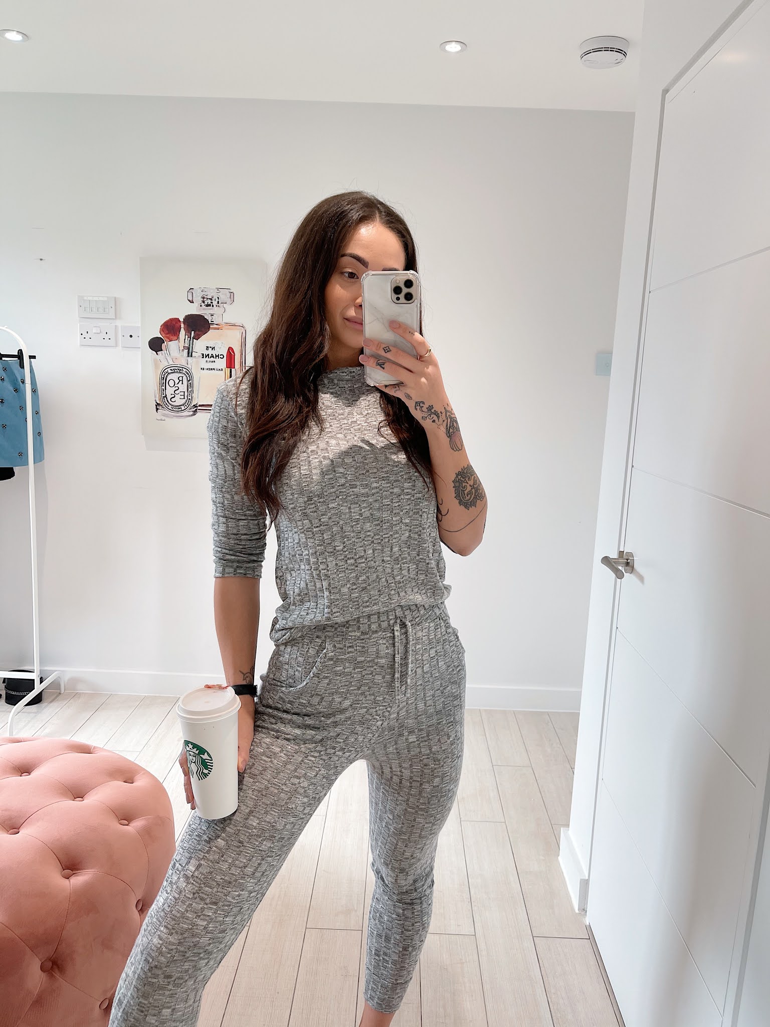 https://femmeluxe.co.uk/grey-marl-ribbed-oversized-round-neck-jumper-side-pocket-skinny-joggers-loungewear-set-kori/