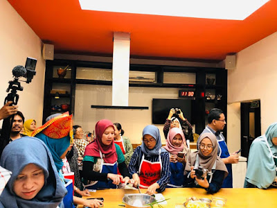 keseruan talkshow walhi forest cuisine blogger gathering dan masak bersama chef william gozali nurul sufitri travel culinary lifestyle review