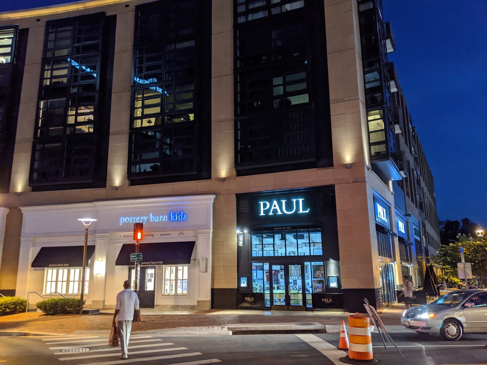 Robert Dyer Bethesda Row Paul Bakery reopens in Bethesda