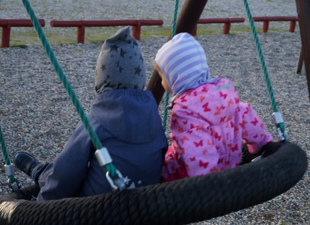 Tipps für einen Tag rund um Skagen. Teil 2: Der Hafen, die Stadt, ein hyggeliges Café und Aalbaek. Top Tipp: Am Hafen befindet sich ein kleiner Spielplatz für die Kinder.