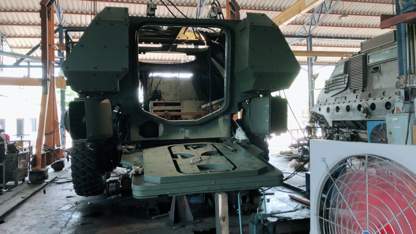 SNAFU!: Prototype 8x8 armored vehicle being developed for the Royal ...