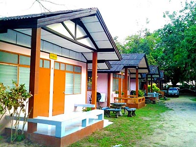 จ ดมาให 18 ข อม ลท พ กหาดสวนสน ระยอง บ านพ กเป นหล งๆ สำหร บครอบคร ว ราคาประหย ด ลองไปเล อกพ กก นด นะคะ ค ณนายเว อร เทอร ชอบเท ยวก นนอน
