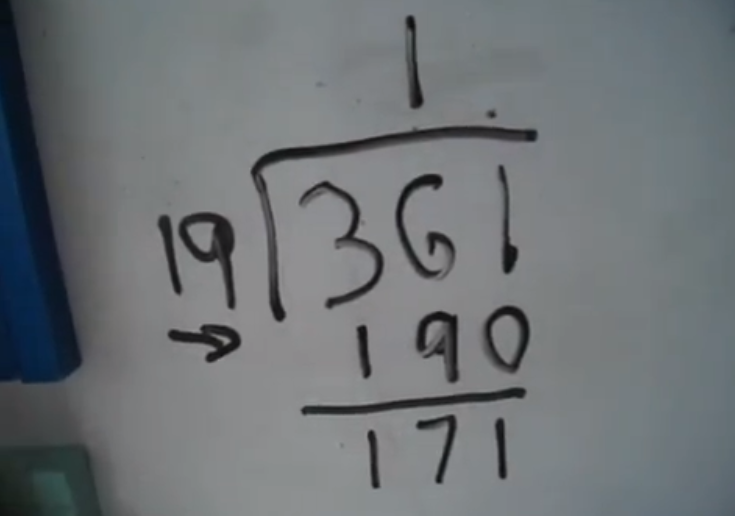 Crewton Ramone's Blog of Math: Long Division With Base Ten Blocks