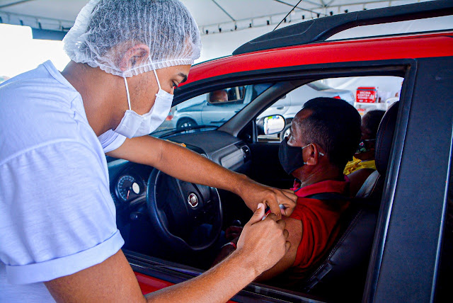 De acordo com o ‘vacinômetro’ divulgado pelo Consórcio de Veículos de Imprensa, o Maranhão já ocupa a 13ª colocação entre os estados brasileiros que mais aplicaram pelo menos a primeira dose de imunizantes contra o coronavírus.