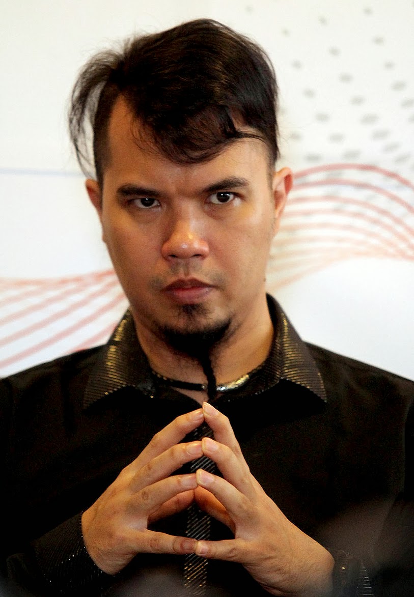 Indonesia Headliners Bio Ahmad Dhani  Nge band Sejak SMP