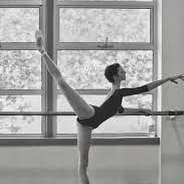 Mundo Bailarinístico - Blog de Ballet: Passos de Ballet - Grand Battement
