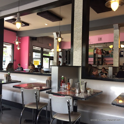 Weekend Adventures Update: Berkeley: Saturn Cafe (CLOSED); restaurant