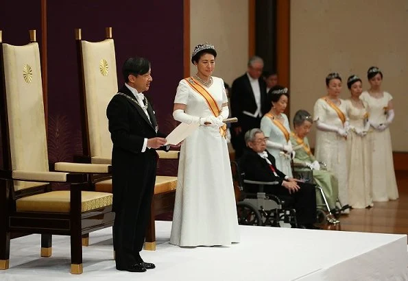 Emperor Naruhito and Empress Masako. Crown Princess Kiko, Princesses Mako and Kako. The Imperial women are wearing tiaras