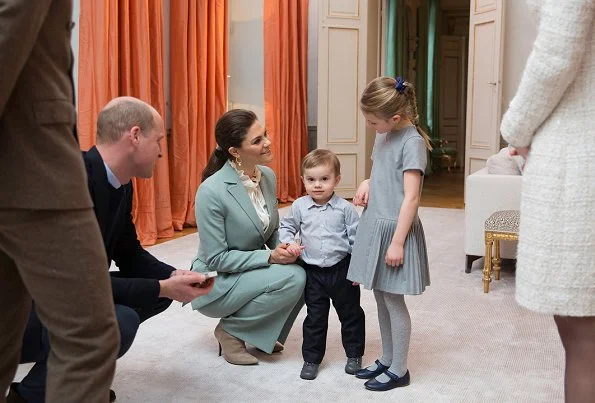 Crown Princess Victoria and her husband Prince Daniel for tea this afternoon and met with Princess Estelle and Prince Oscar