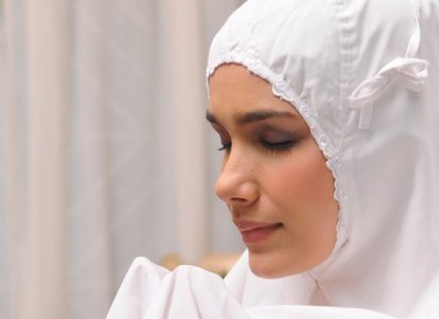 Meski Aku Bukan Aisyah ataupun Siti Khadijah, Aku Selalu Berusaha untuk Menjadi Istri Sholehah