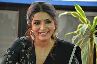 Samantha Akkineni Black Saree Stills at Jaanu Movie Interview