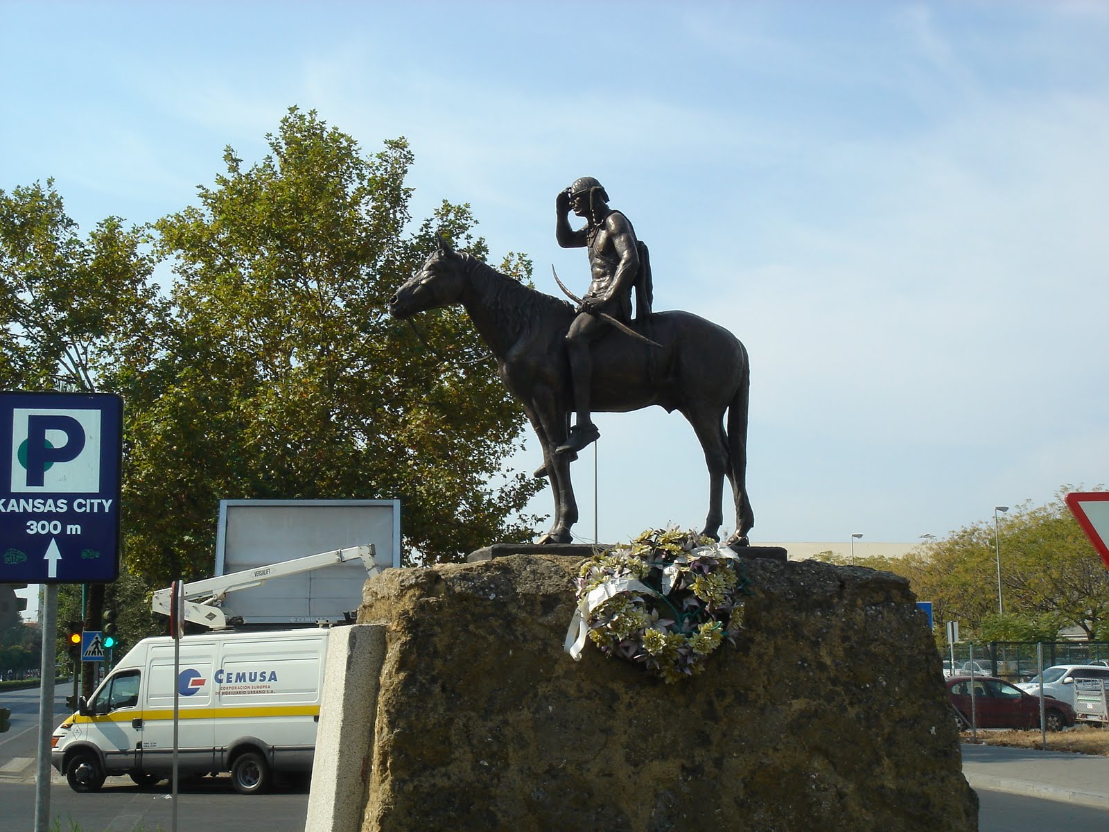 Redescubriendo Sevilla Sevilla, Kansas City, el indio y la madre que