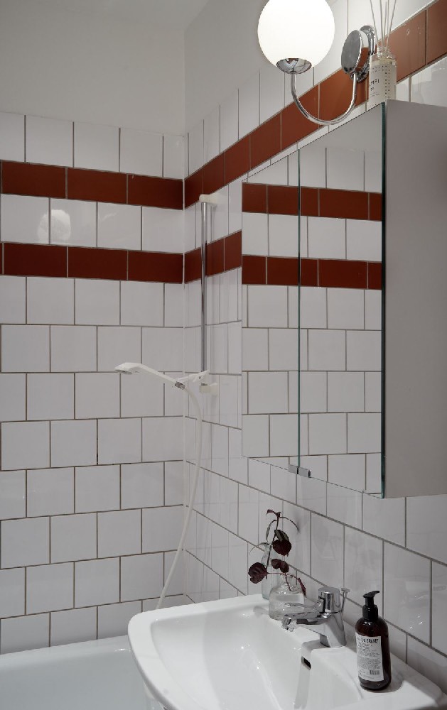 CHARMANTE TOUT NATURELLEMENT