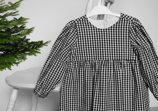 świąteczna sukienka w kratkę DIY świąteczna sukienka w kratkę DIY