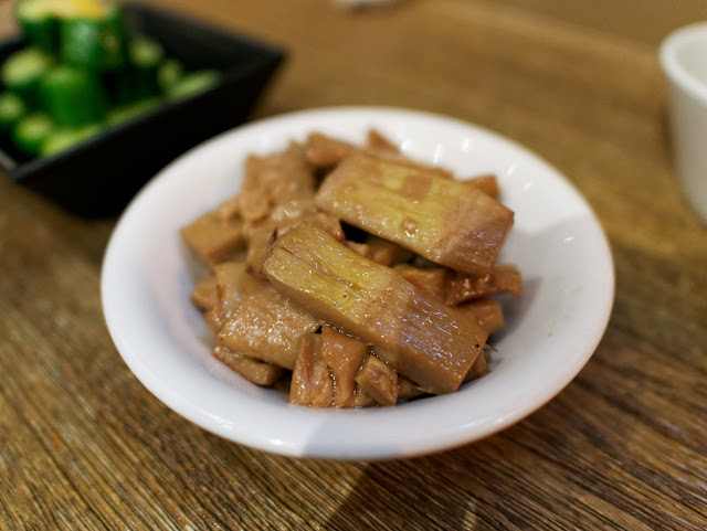 餃子樂 (原東湖王家水餃) 油悶鮮筍