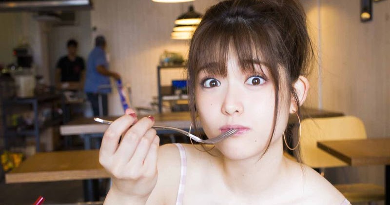 [Download] 1st Matsumura Sayuri Photobook Igaitteiuka, Mae