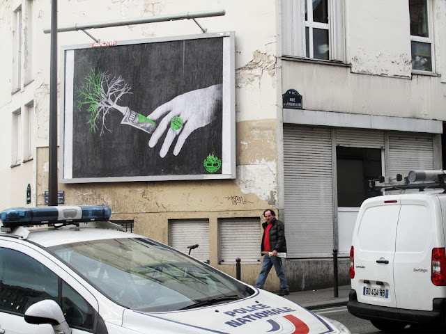 "Ordem e Progresso" New Street Piece by Parisian Artist Ludo on the streets of Paris, France. 1