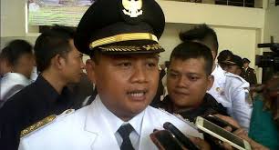 Profil Bupati Tasikmalaya Uu Ruzhanul Ulum Profil Bupati Tasikmalaya Uu Ruzhanul Ulum