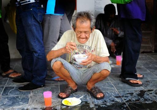 STREET KITCHENS KL MUST B MADE LEGAL BY D AUTHORITY ! 4 HUMANITARIAN LOVES N BROTHERHOOD 2 ALL !!