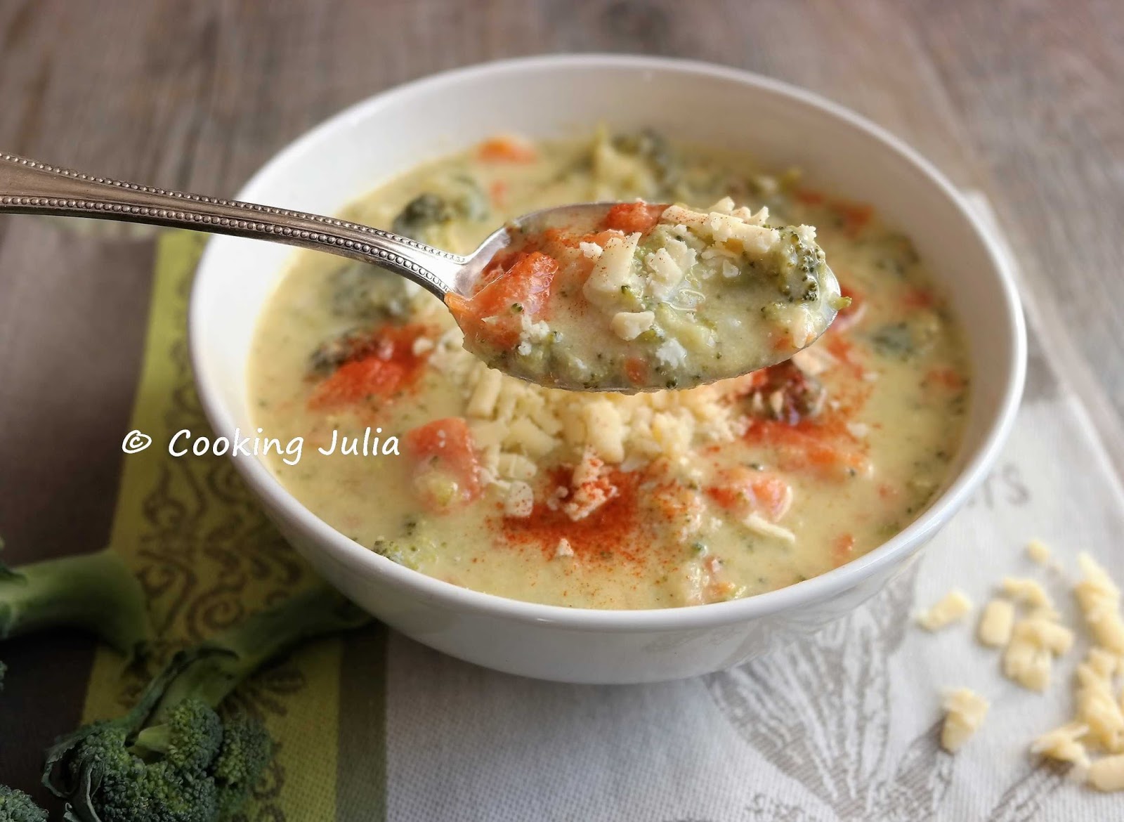COOKING JULIA SOUPE BROCOLICHEDDAR