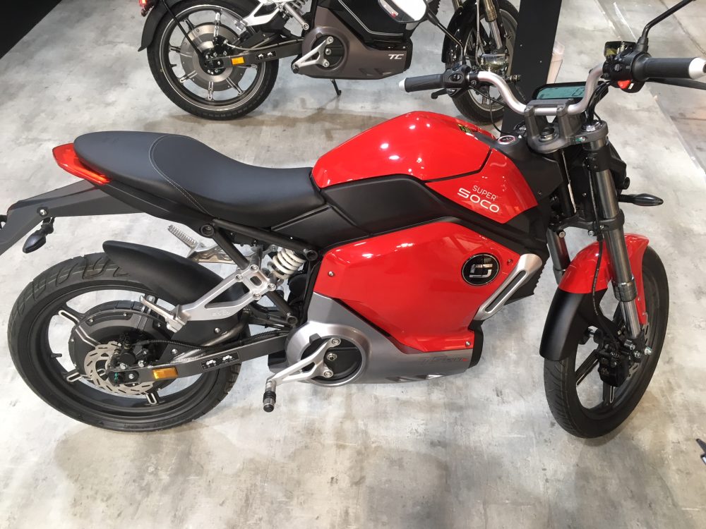 Super Soco lança moto eléctrica TC Max de 5kW | Aberto até de Madrugada