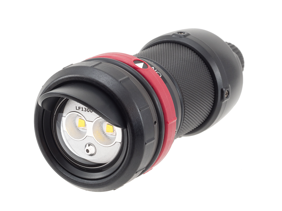 Inon Illuminatore LF1300-EWf Focus Light a spegnimento automatico 