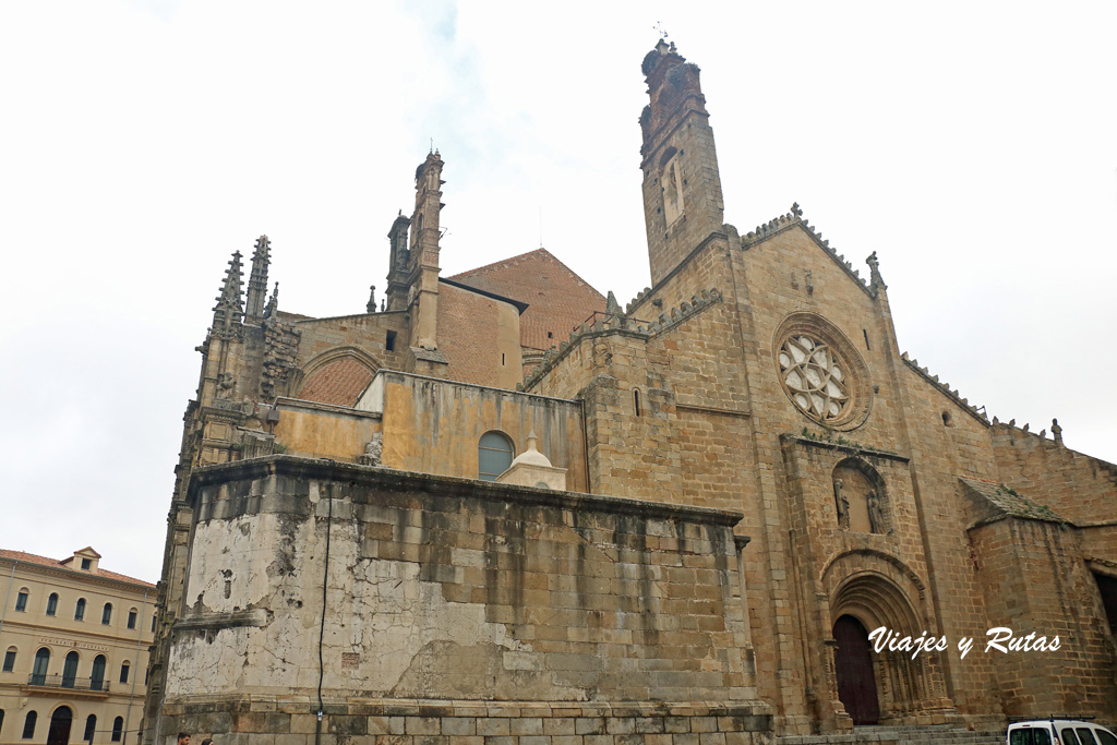 Fachada de la Catedral Vieja de Plasencia