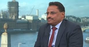 مسؤول حكومي سابق : مخاطباً الرئيس هادي "نقدر حجم الضغوط التي تمارس عليك لا تتنازل فماذا سيبقى إن تنازلت"