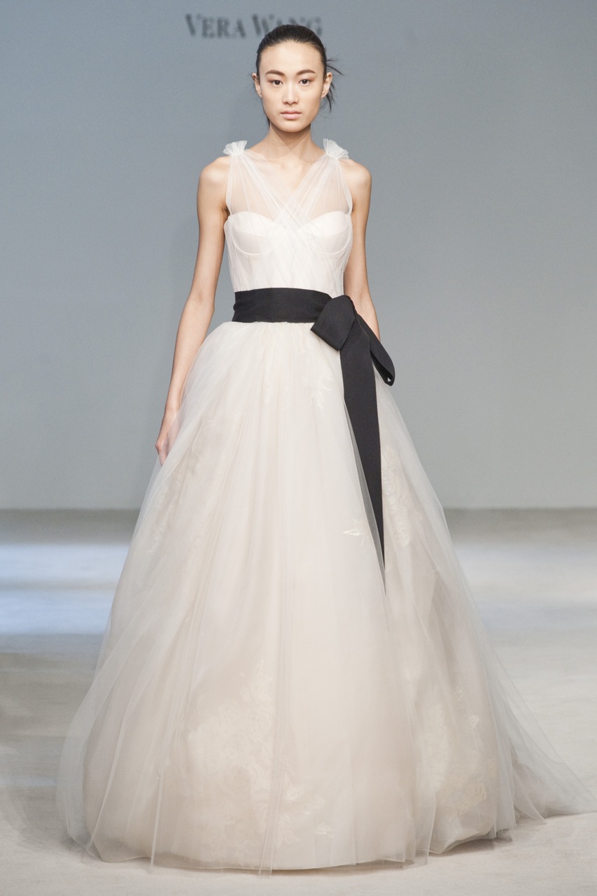 Download this Vera Wang Unique... picture