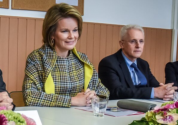 Queen-Mathilde-in-Natan-9.jpg