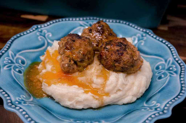 Homemade Meatballs In Mushroom Gravy