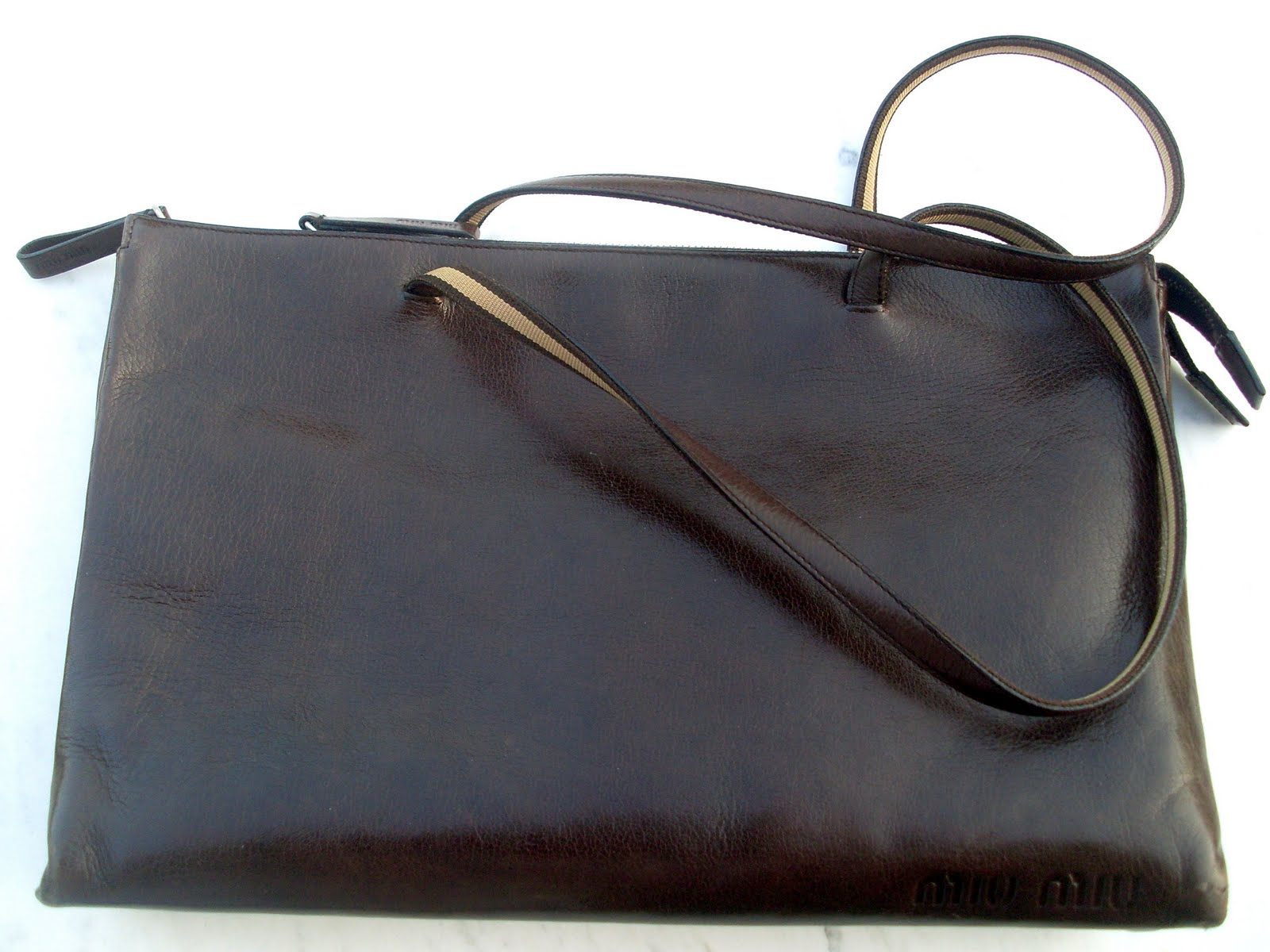 O la borsa o la vita.