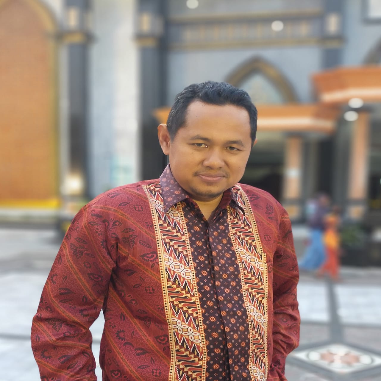 Apakah Haji atau Umroh Harus Dipaksakan
