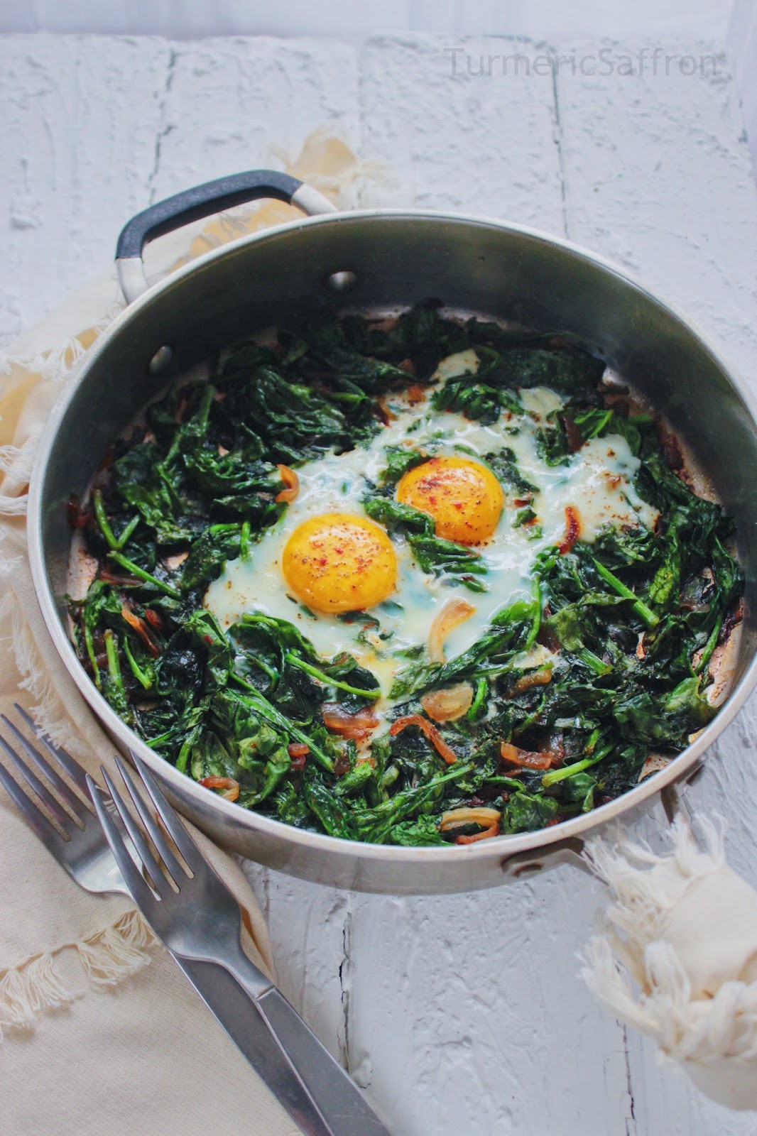 Turmeric & Saffron Nargesi Esfenaj Spinach with Eggs