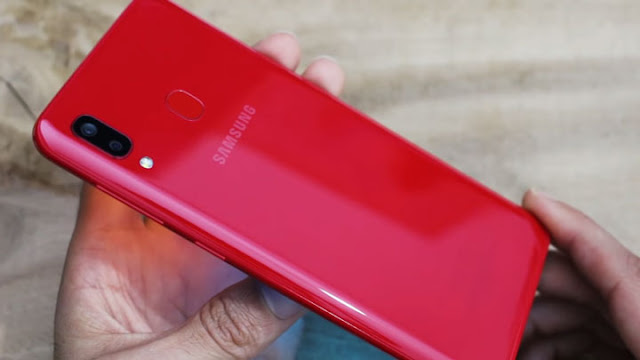 سعر و مواصفات Samsung Galaxy A20 - مميزات و عيوب