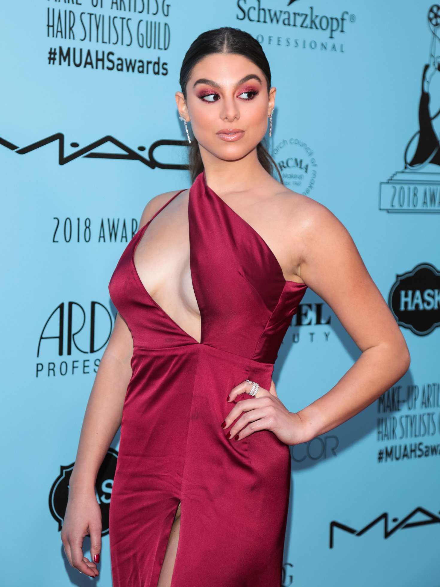 Kira Kosarin â€“ 2018 Make-Up Artists and Hair Stylists Guild Awards in LA |  Indian Girls Villa - Celebs Beauty, Fashion and Entertainment