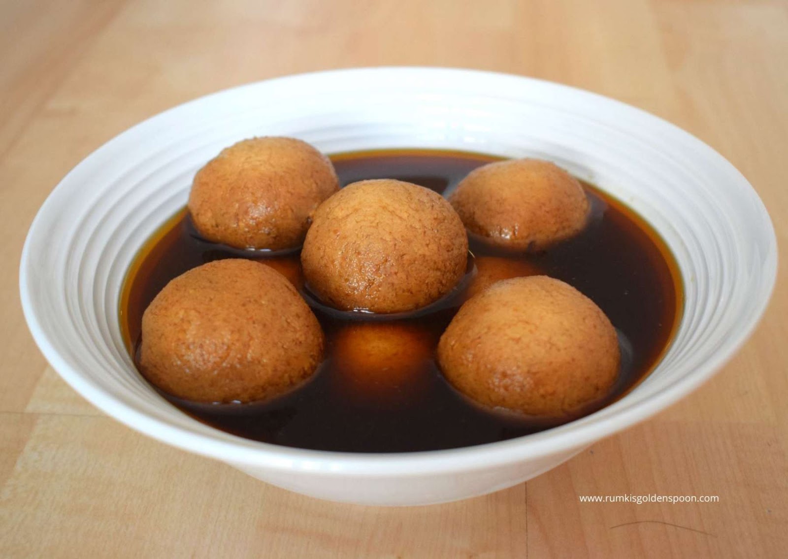 patali gur recipes, sweets with jaggery, jaggery sweet recipes, date palm jaggery recipes, rasgulla, gur rasgulla, rasgulla recipe, rosogolla, how to prepare rasgulla,bengali sweet,indian dessert recipe, Nolen Gur Rosogolla, Nolen Gurer Rosogolla, Rumki's Golden Spoon