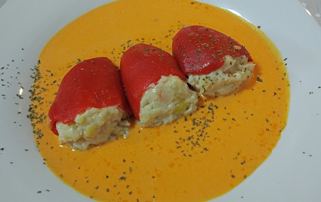 Pimientos Del Piquillo Rellenos De Langostinos
