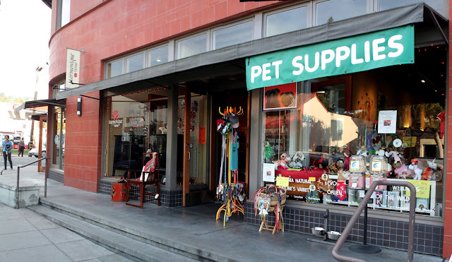Animals And Pet Supplies