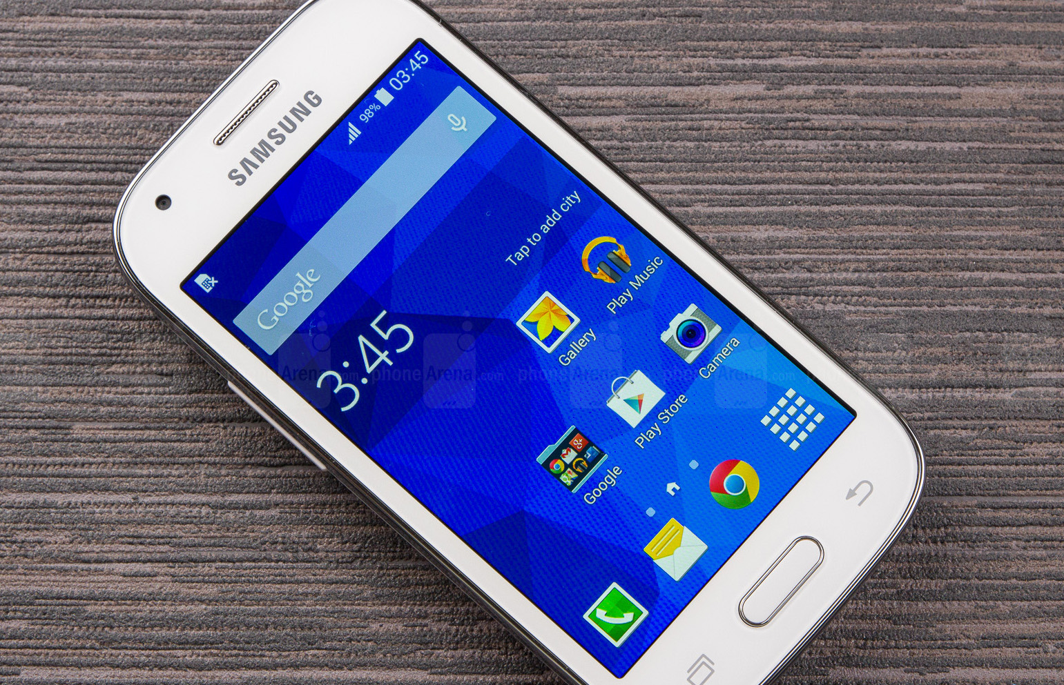 Телефон Samsung Ace 4