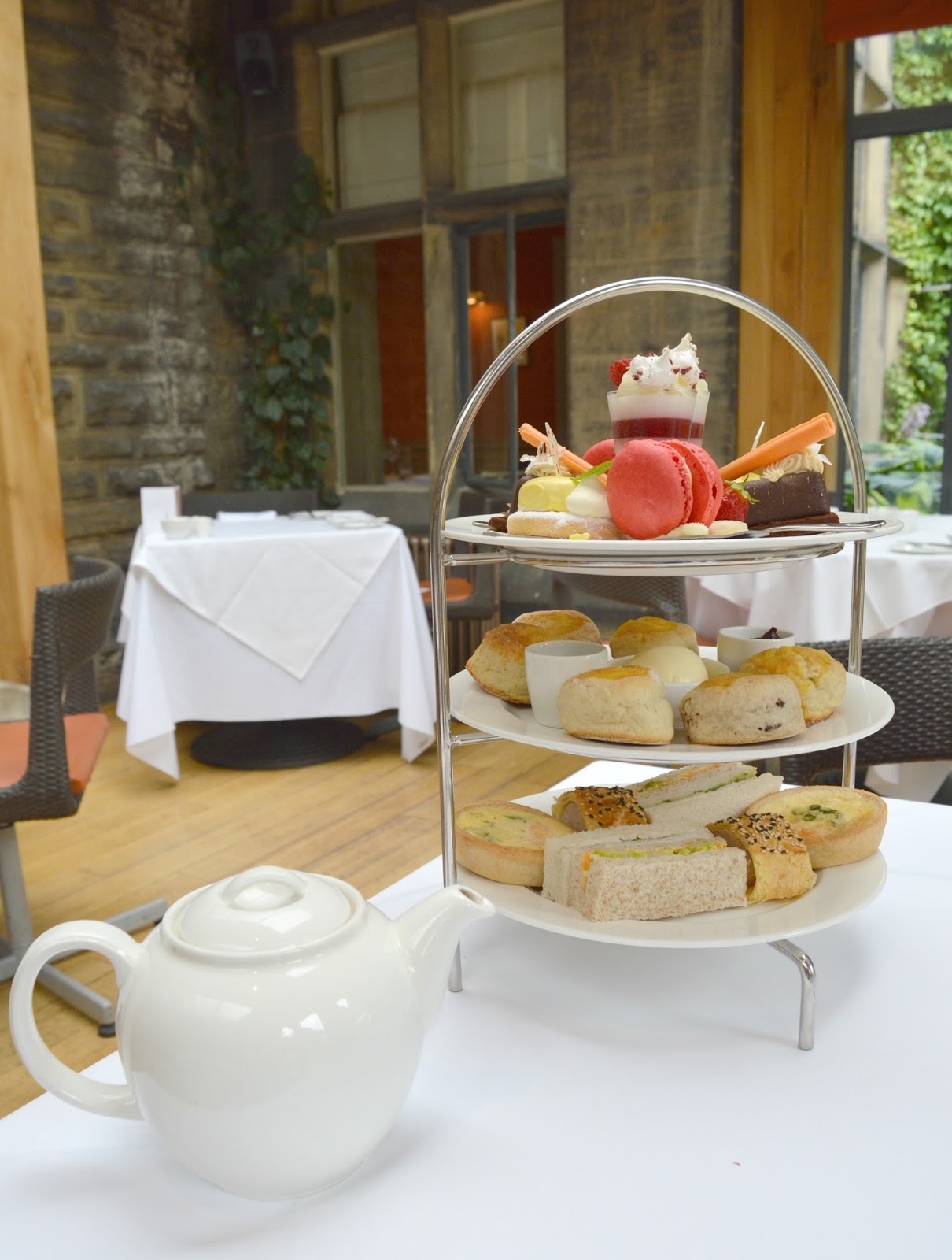 10 Reasons Why I Love Afternoon Tea New Girl In Toon