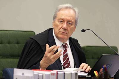 PF apura discussão entre ministro Ricardo Lewandowski e passageiro PF apura discussão entre ministro Ricardo Lewandowski e passageiro