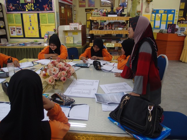 JOTTINGS ON KVSM GERAK GEMPUR BAHASA MELAYU