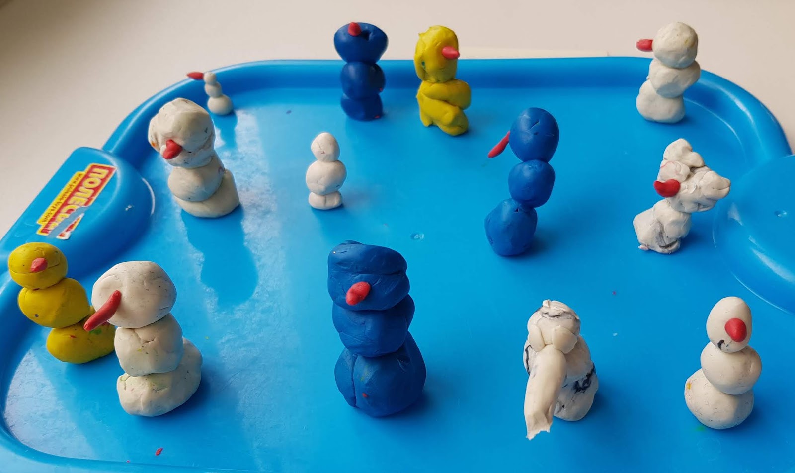 лепка снеговик в средней группе. лепка снеговик 2 младшая группа. лепка в средней группе. лепка снеговик младшая группа. лепка снеговик в средней группе.