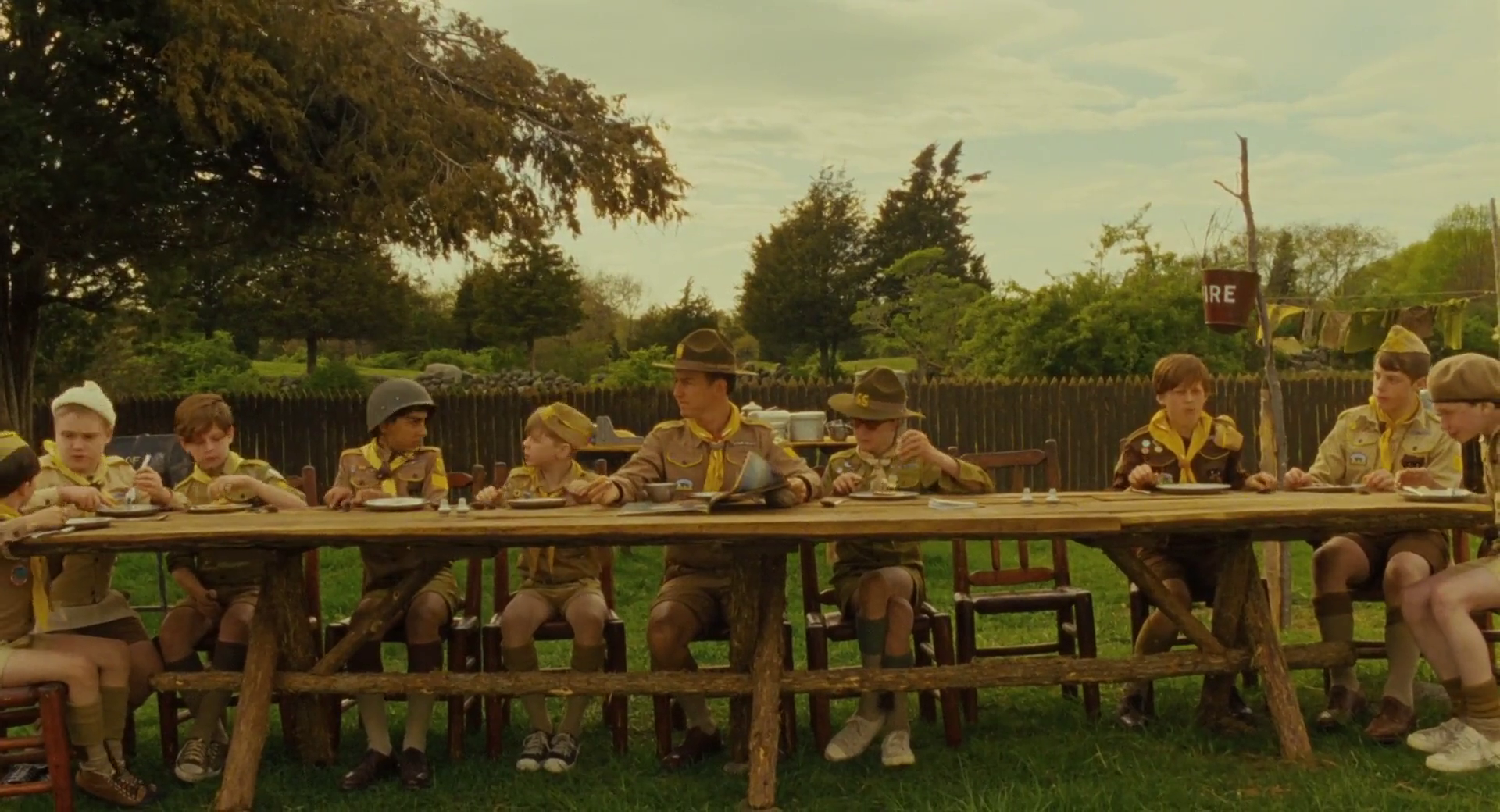 Moonrise Kingdom (2012) [BDRip/1080p][AC3 Esp/Ing  Subt][Comedia][1,20 GiB][1F] Vlcsnap-2020-10-02-10h04m33s379